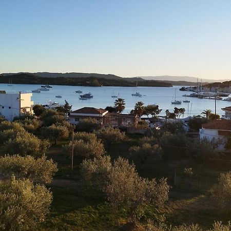 Angelique Όμορφο Διαμέρισμα Στο Porto Heli Exterior foto